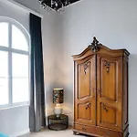 Georgi Schloss - Boutique 2*