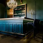 Hotel Georgi Schloss 2*