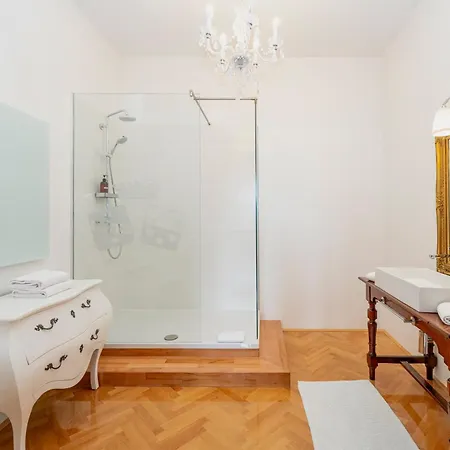 Georgi Schloss - Boutique Ehrenhausen