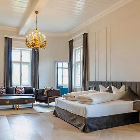 Hotel Georgi Schloss - Boutique 2*