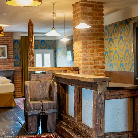 Georgi Schloss - Boutique 2*