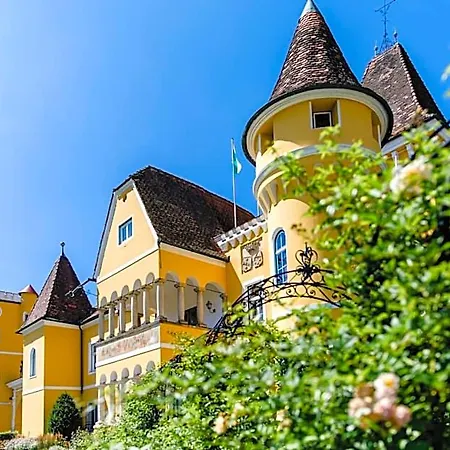 Georgi Schloss - Boutique Hotel Ehrenhausen
