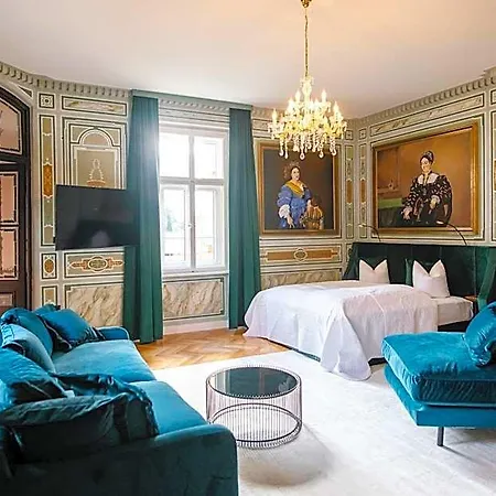 Hotel Georgi Schloss - Boutique 2*