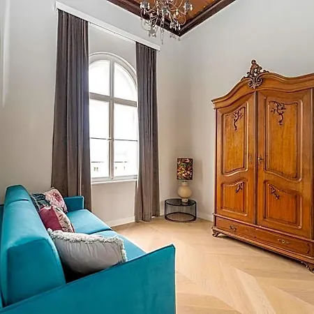 Hotel Georgi Schloss - Boutique 2*
