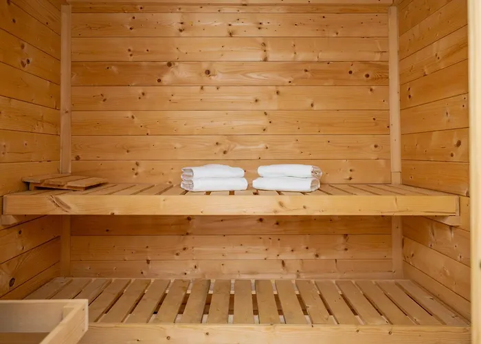 Otel Georgi Schloss - Boutique 2*