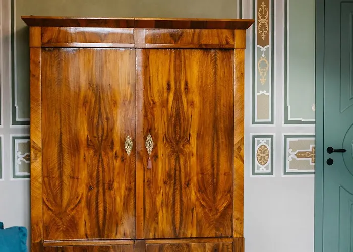 Otel Georgi Schloss - Boutique