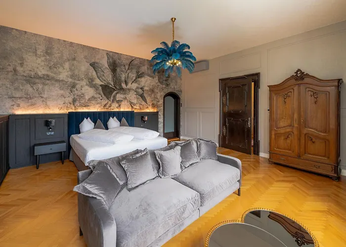 Otel Georgi Schloss - Boutique 2*